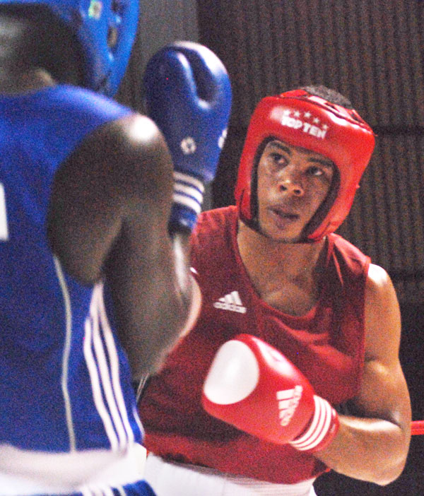 José Ángel Larduet (Rojo) Boxeo