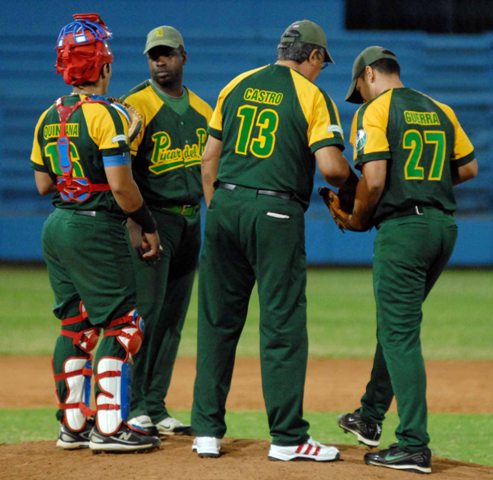 Jesús Guerra pitcher del equipo Pinar del Río