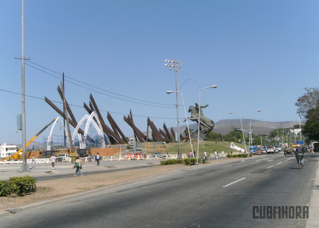 Plaza Antonio Maceo espera visita del Papa 03