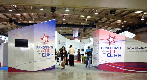 Feria comercial de "Informática 2013" 00