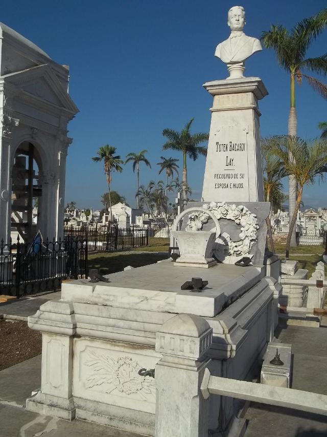 Cementerio de Sta Ifigenia 03