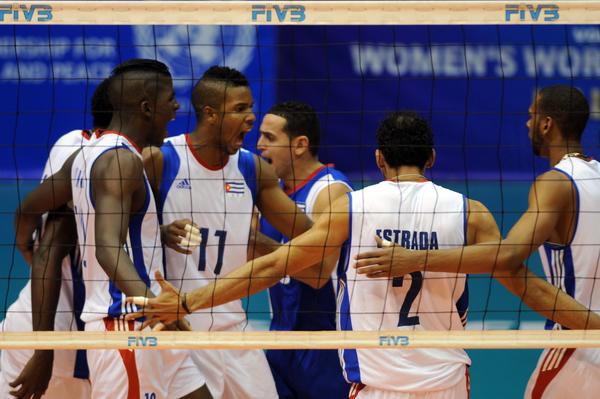 Liga Voleibol - CUB 1 - 3 SRB 01