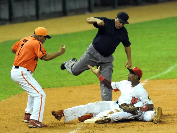 Final Serie Nacional: MTZ 1 - 8 VCL 02