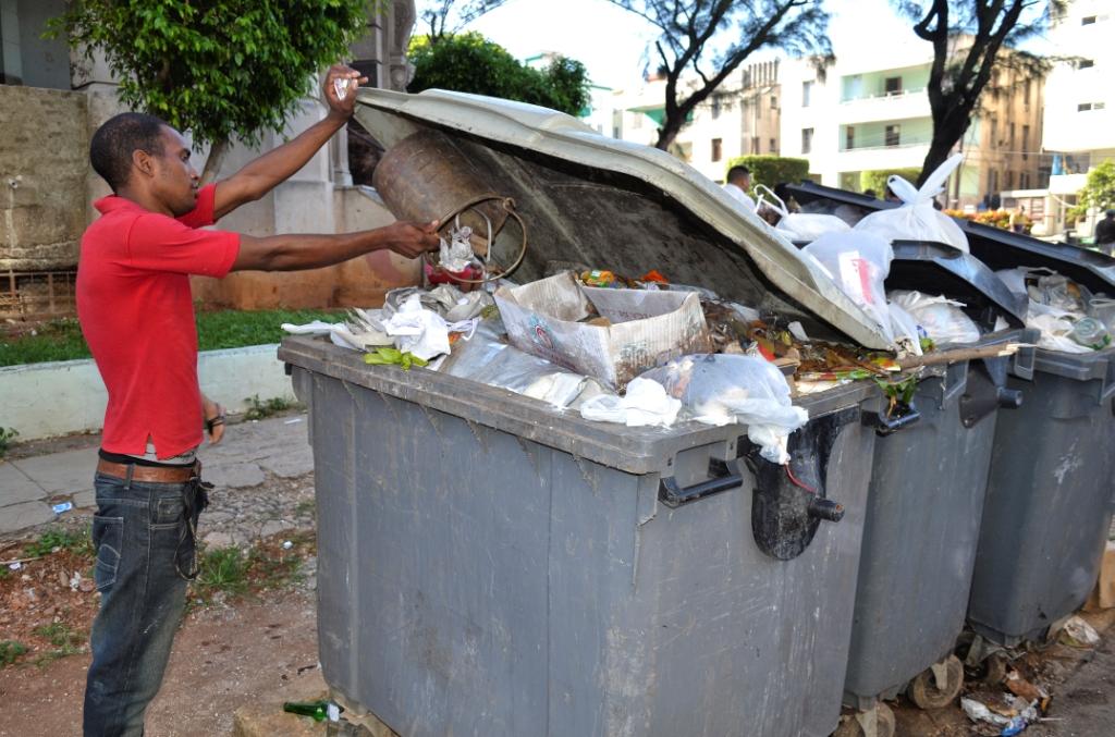 Disciplina al votar la basura