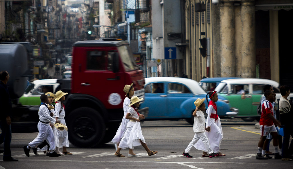 Homenaje de los pioneros a José Martí 04