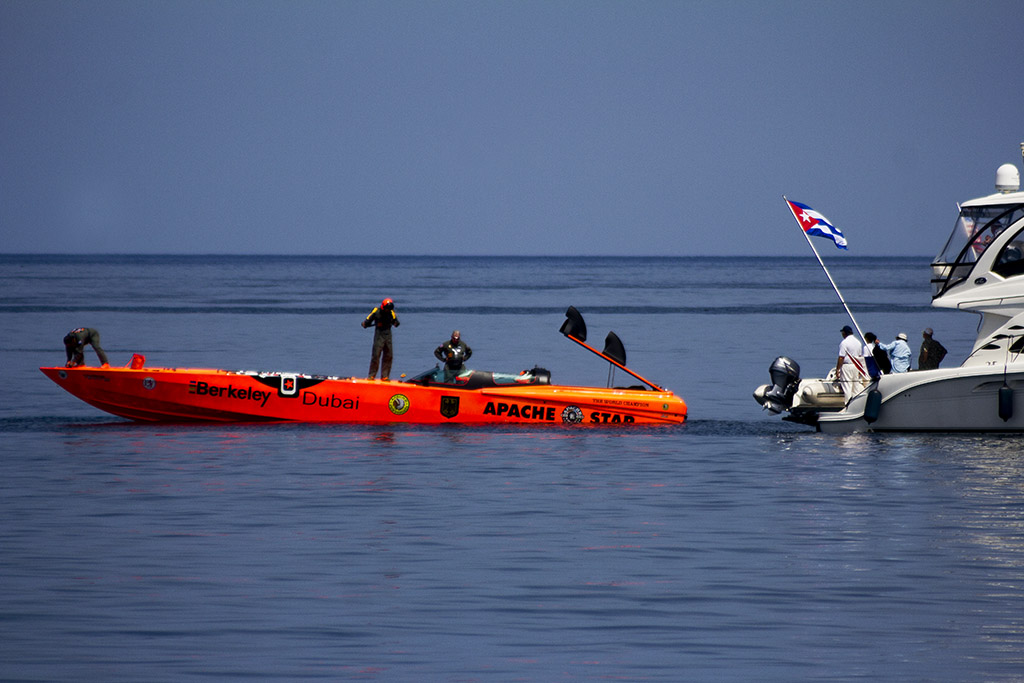 Récord en bote entre Cuba y la Florida 06