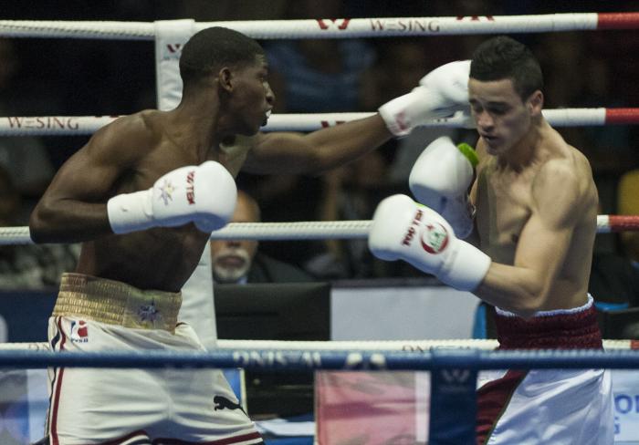 Buena pugna, cetros y despojos   