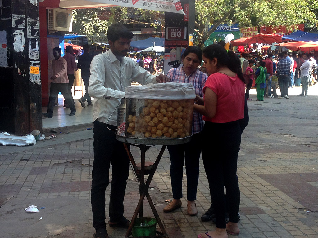 Vendedores de comida ambulante en la India