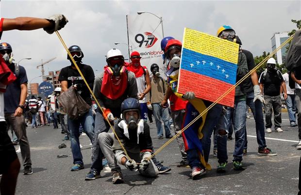 Manifestantes opositores-Venezuela