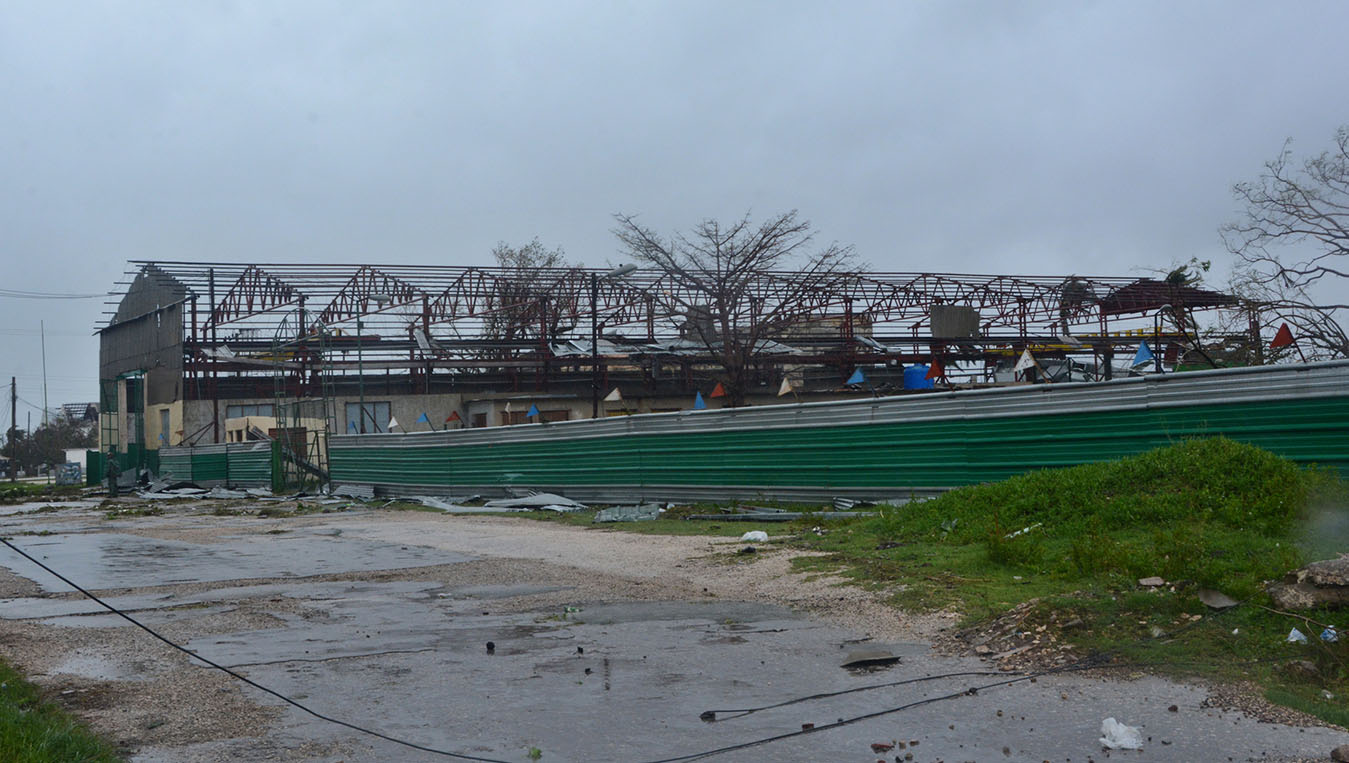 Calma en Caibarien, municipio de Villa Clara, al paso del ojo del huracán Irma por el territorio, el 9 de septiembre de 2017.