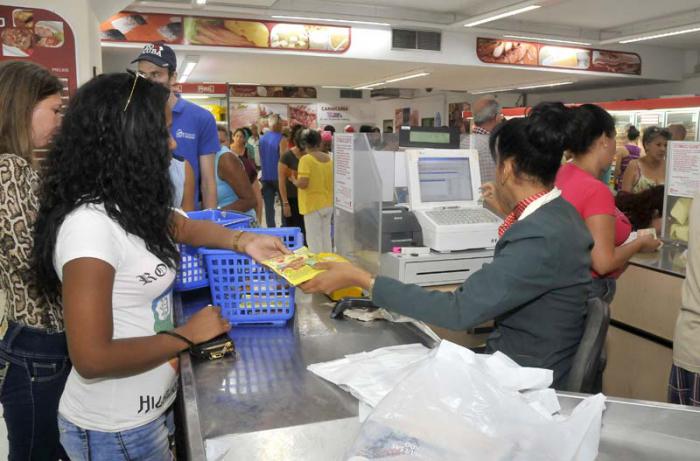 Comercio electrónico-on line-moneda nacional