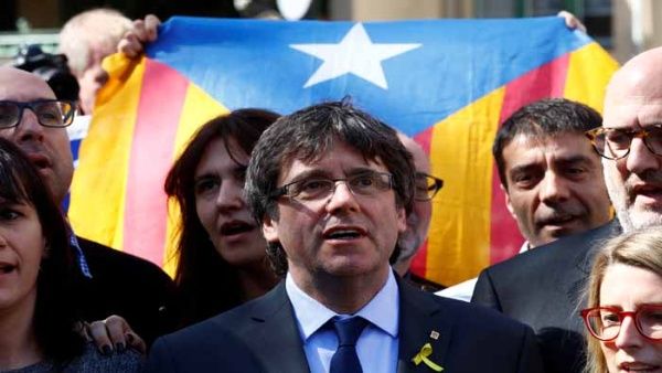 Carles Puigdemont-Cataluña-conferencia de prensa