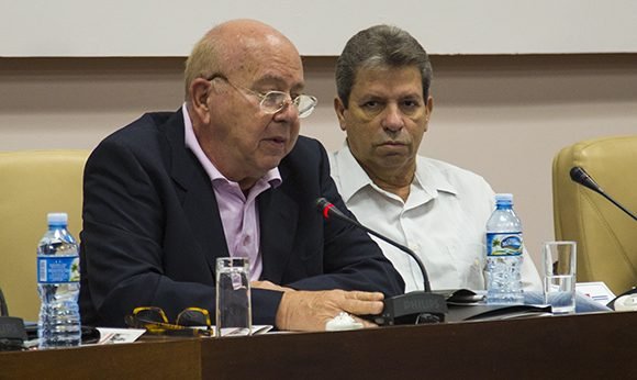 Miguel Barnet en IX Congreso de la UNEAC