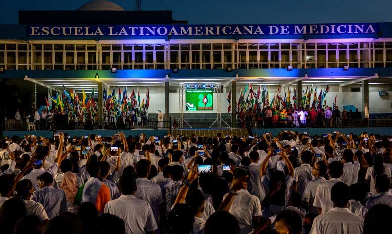 escuela latinoamericana medicina