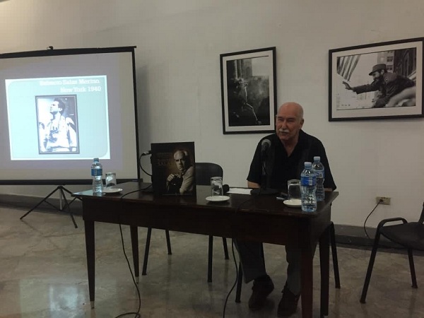 Presentación Fotografías de Roberto Salas