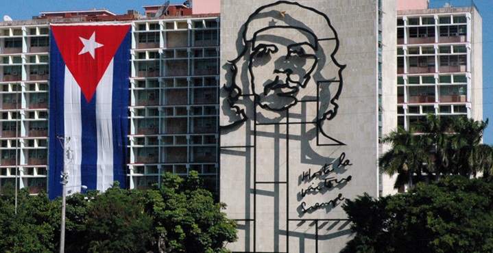 Mural del Che Guevara-Plaza de la Revolución