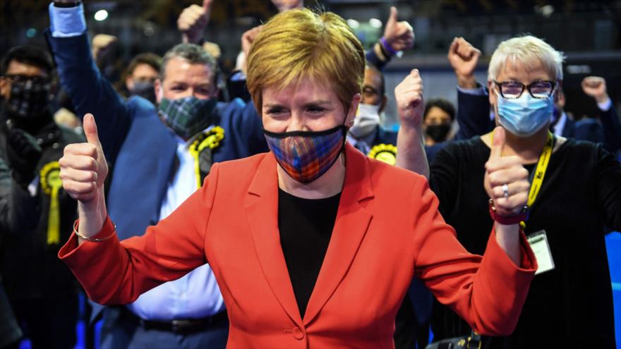 Ministra Nicola Sturgeon - Escocia