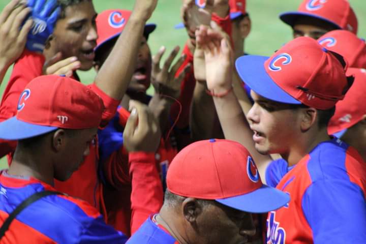 Equipo sub-15 de béisbol cubano