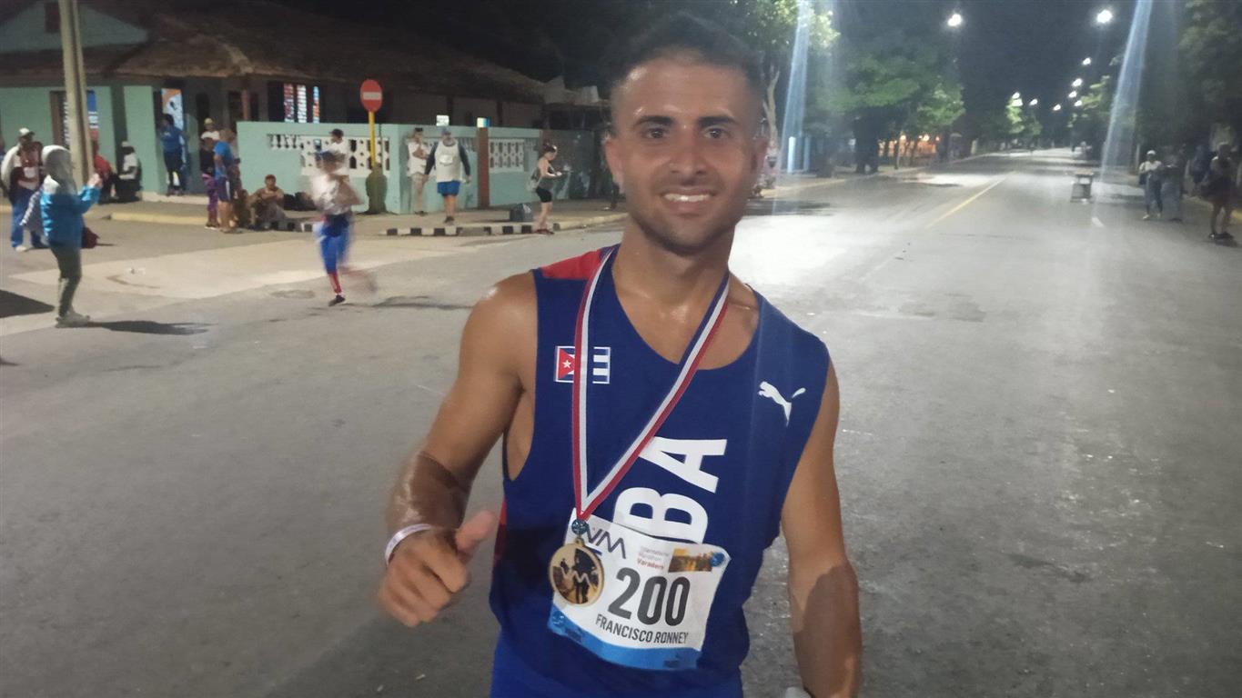 Ronnei Estévez maratón de Varadero 