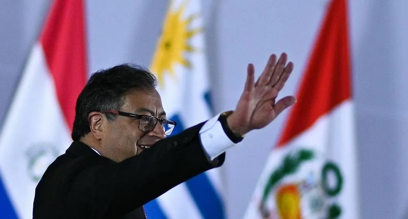 Gustavo Petro presidente de Colombia, Unasur