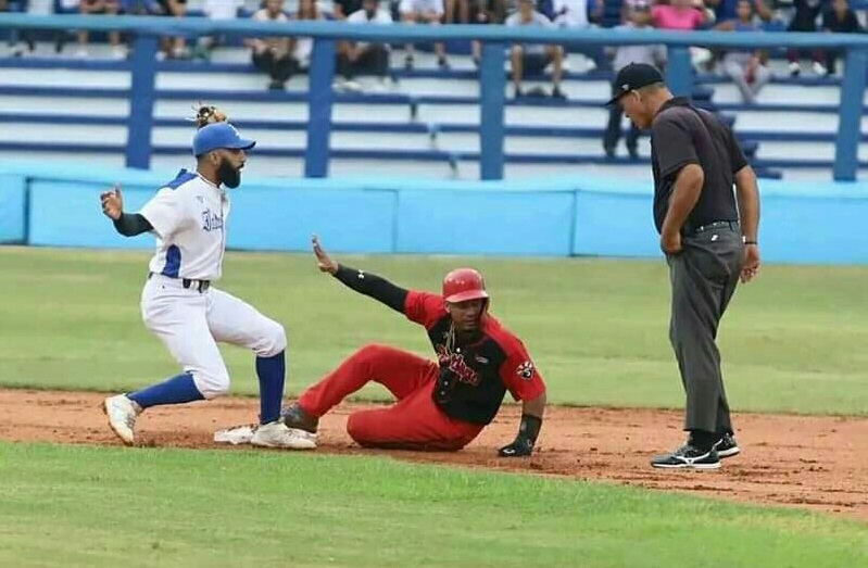 Equipos de Industriales y Santiago de Cuba, Semifinales de la 62 SNB