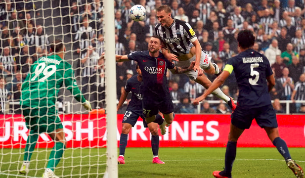 Newcastle United vence al PSG 