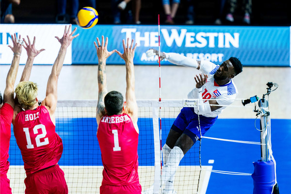 Equipo masculino en la liga de naciones de Voleibol