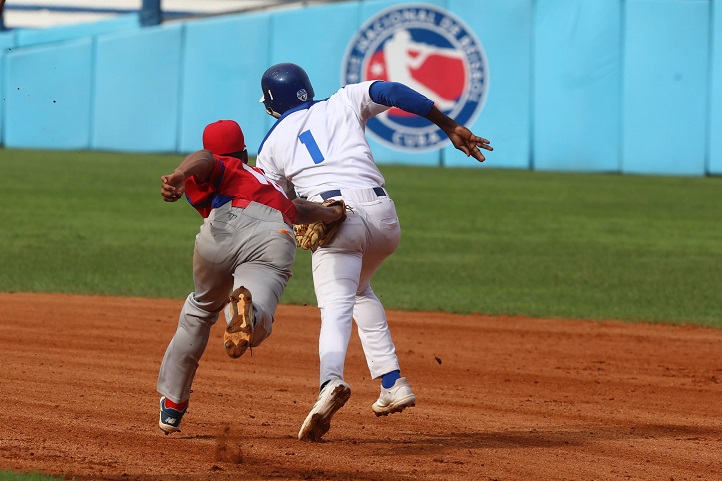 Artemisa vs. Industriales, liga cubana de Béisbol