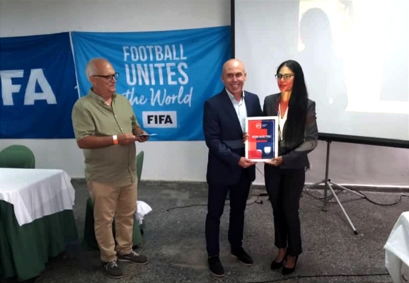 Entrega de Gafetes FIFA