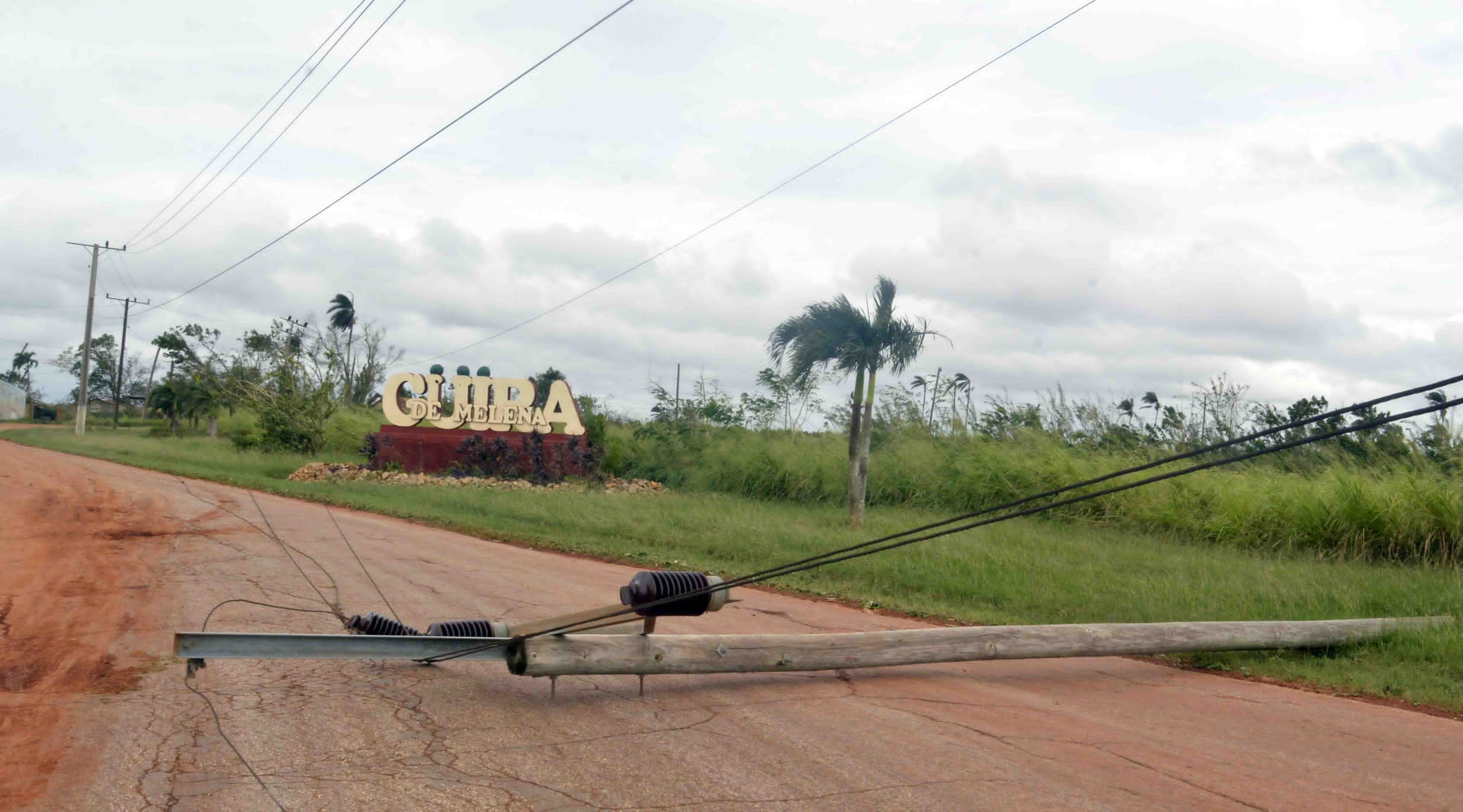 Paso del huracán Rafael por Güira de Melena