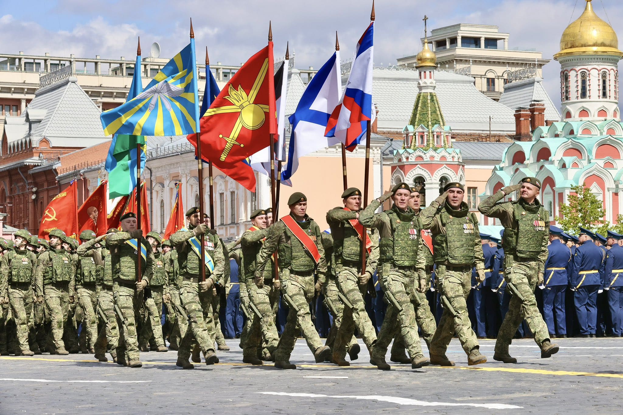 Gran desfile en Rusia conmemora el 80 aniversario de la victoria sobre el nazismo