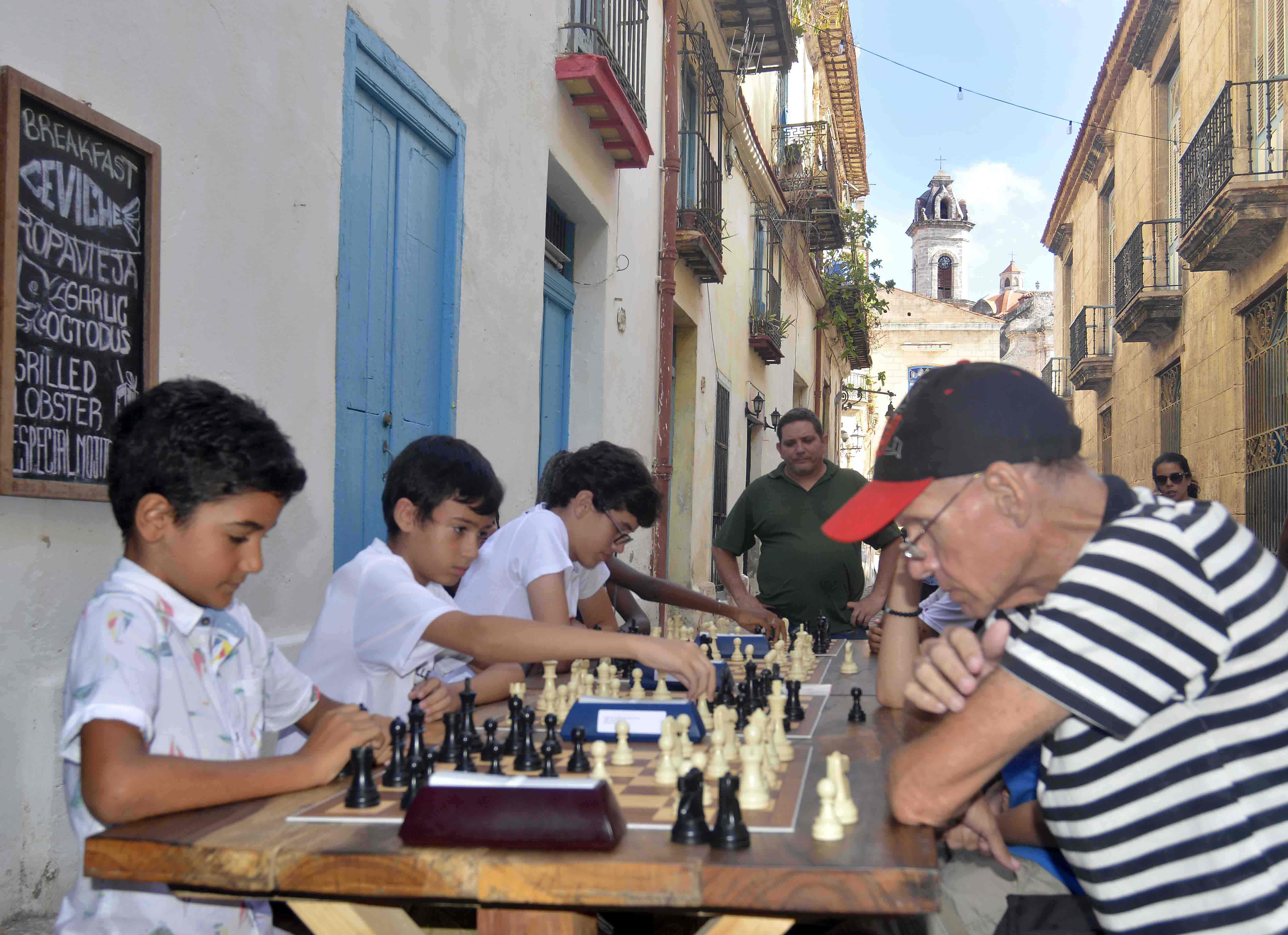 Primer Torneo de Doble Play en Cuba 