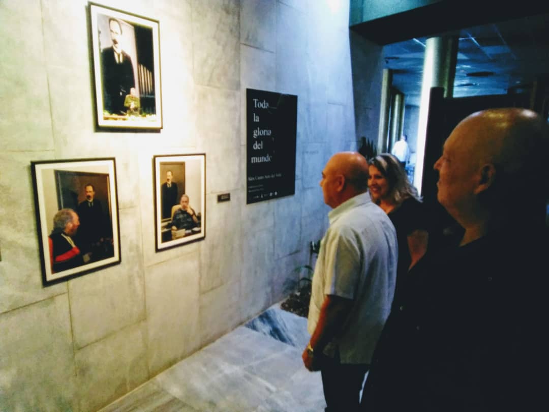 Toda la gloria del mundo en un hacedor de gloria