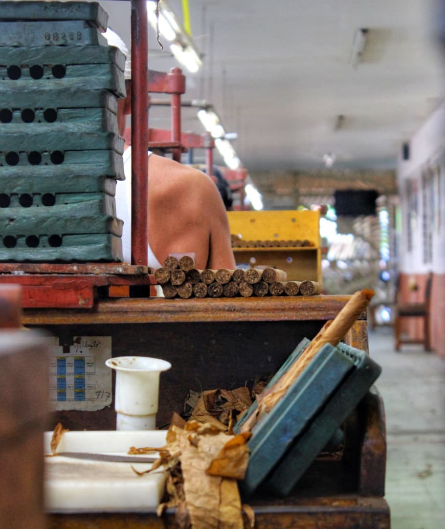 Astros que se deshacen como volutas de humo