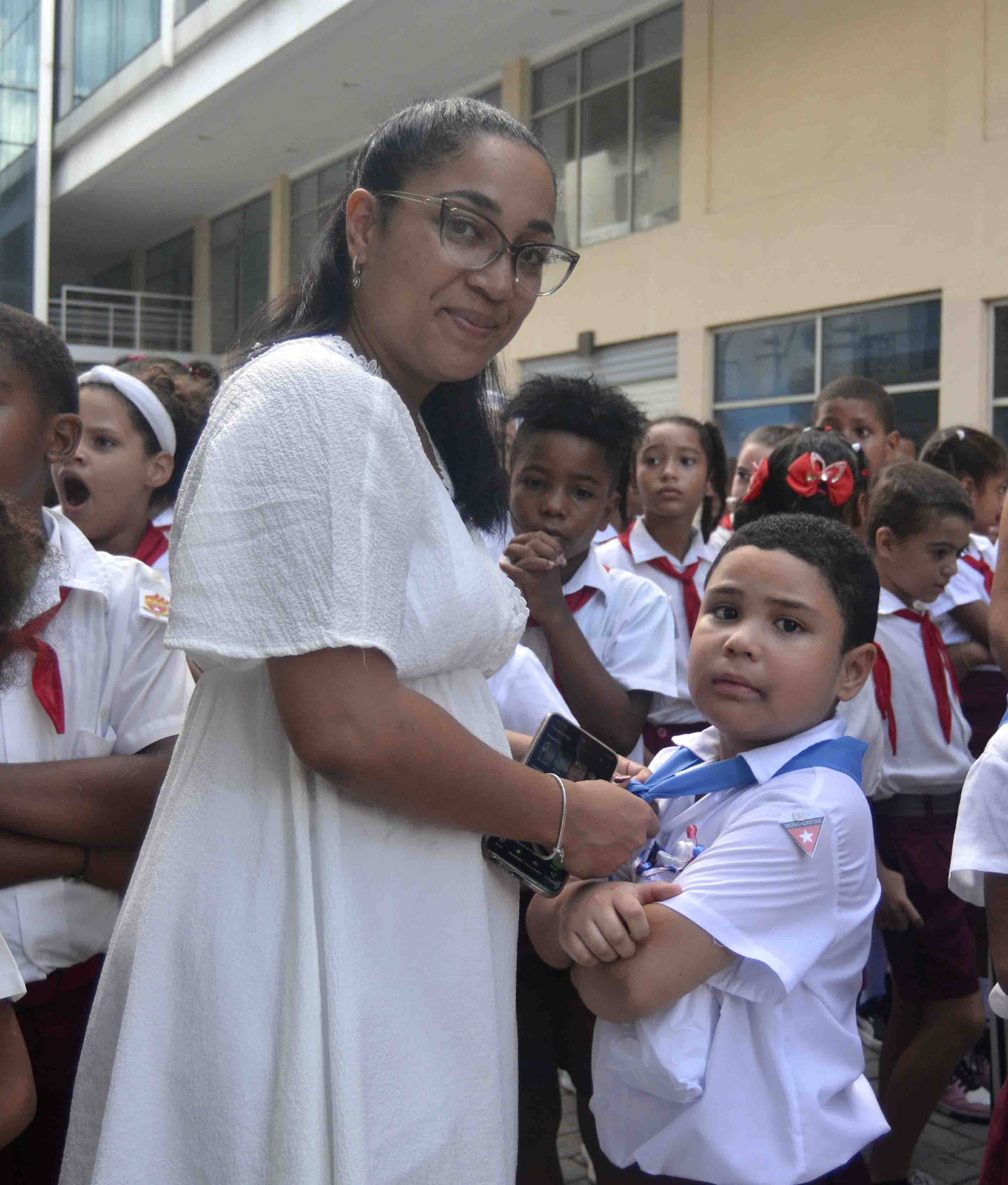 Alumnos de primer grado se convierten en pioneros