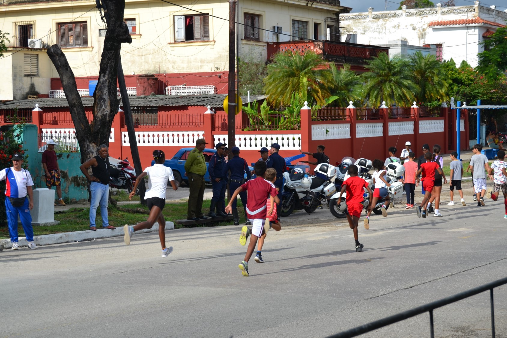 La carrera por el 10 de octubre, en La Habana. Foto: Sheila Moten 