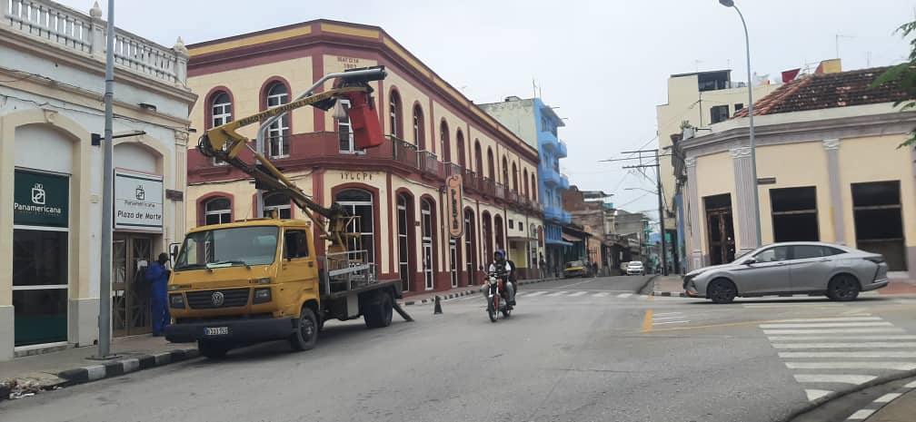 Santiago se prepara ante el inminente paso del huracán Melissa