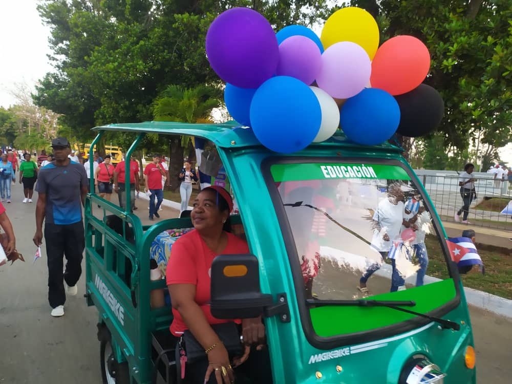 Desfile por el primero de mayo 