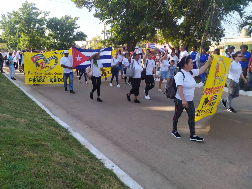 Desfile por el primero de mayo 